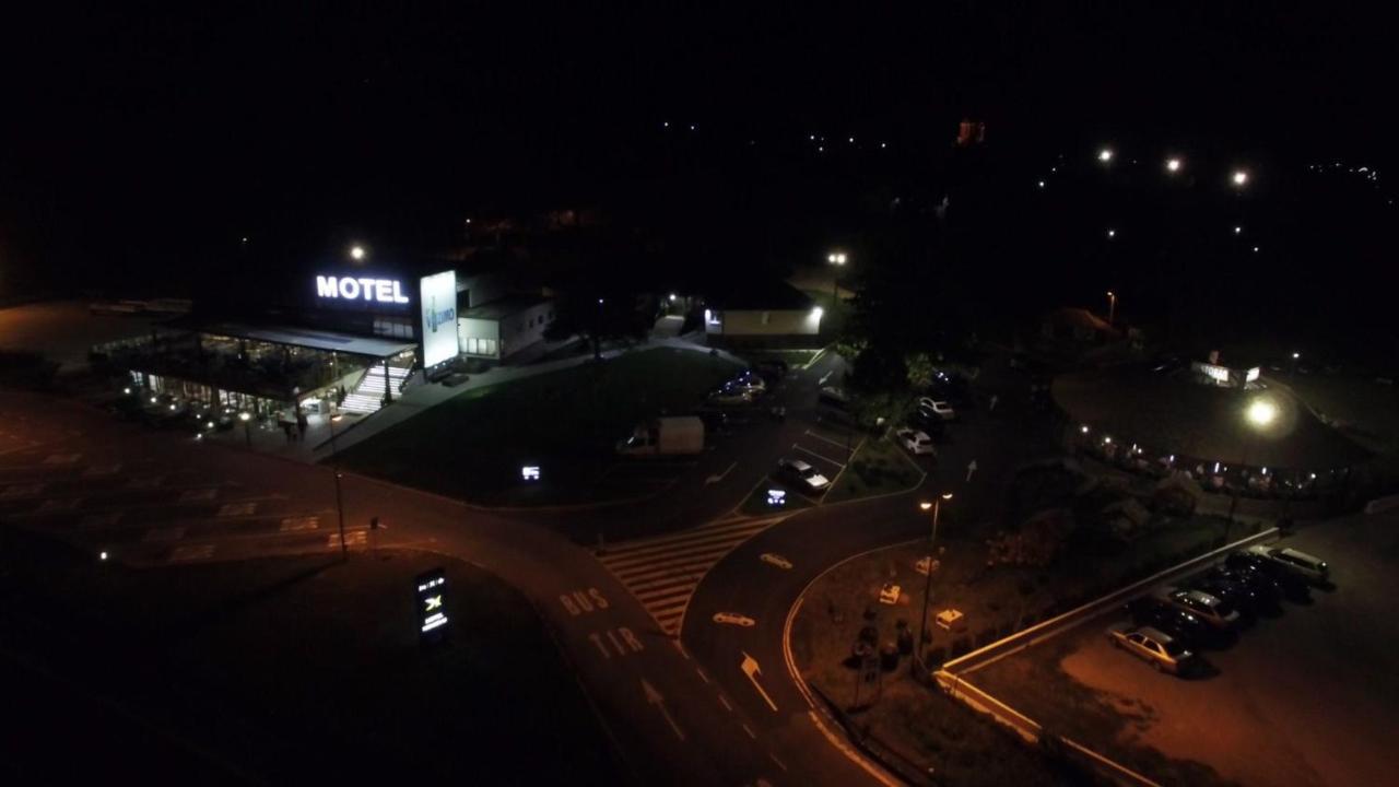 Motel Krnjevo Eksteriør billede